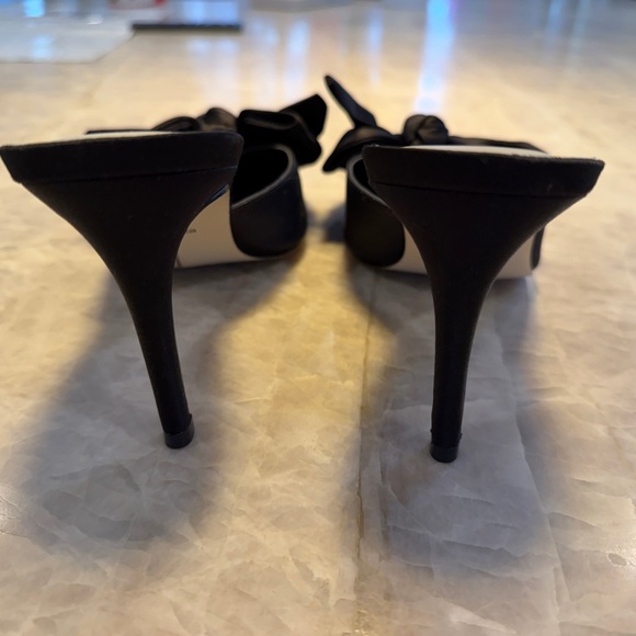 Dolce Vita Black Heels with Bow Accent - Picture 8 of 8